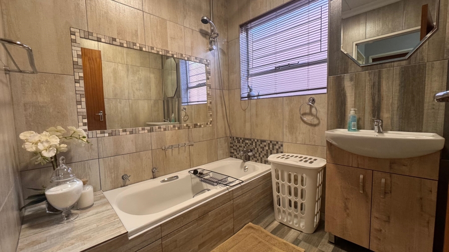 3 Bedroom Property for Sale in New Park Northern Cape